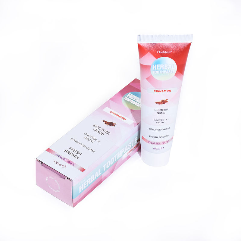 Ağız bakım ürünü Aqua bileşenleri dahil olmak üzere günde iki kez diş fırçalanmanın faydalarını deneyin